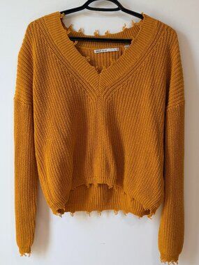 ONLY Mustard Yellow Distressed V-Neck Cropped Knit Sweater – Size Small